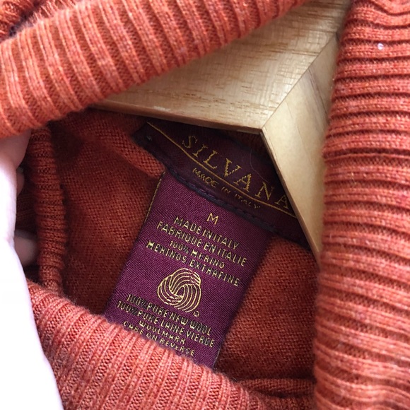 Vintage Orange Turtleneck - Picture 5 of 8